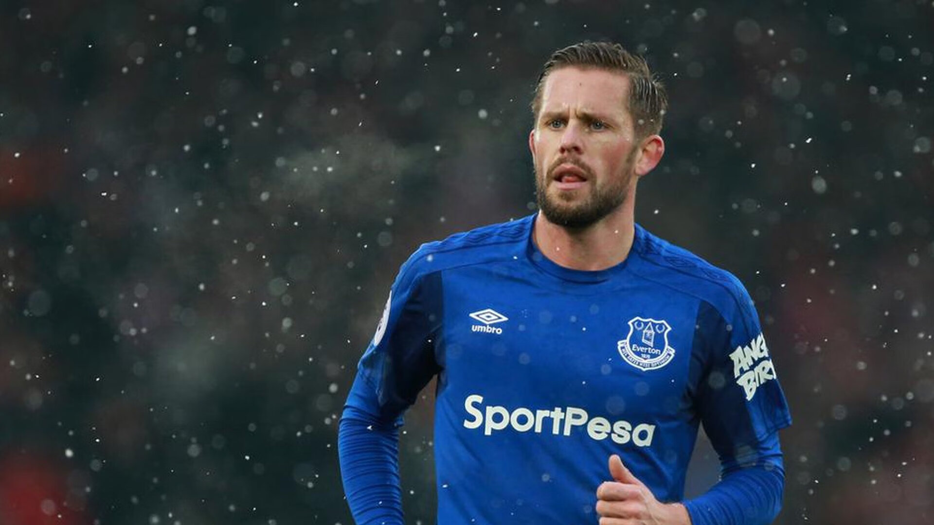 欧冠半决赛之夜，本泽马，那个带动全队节奏的无声指挥家