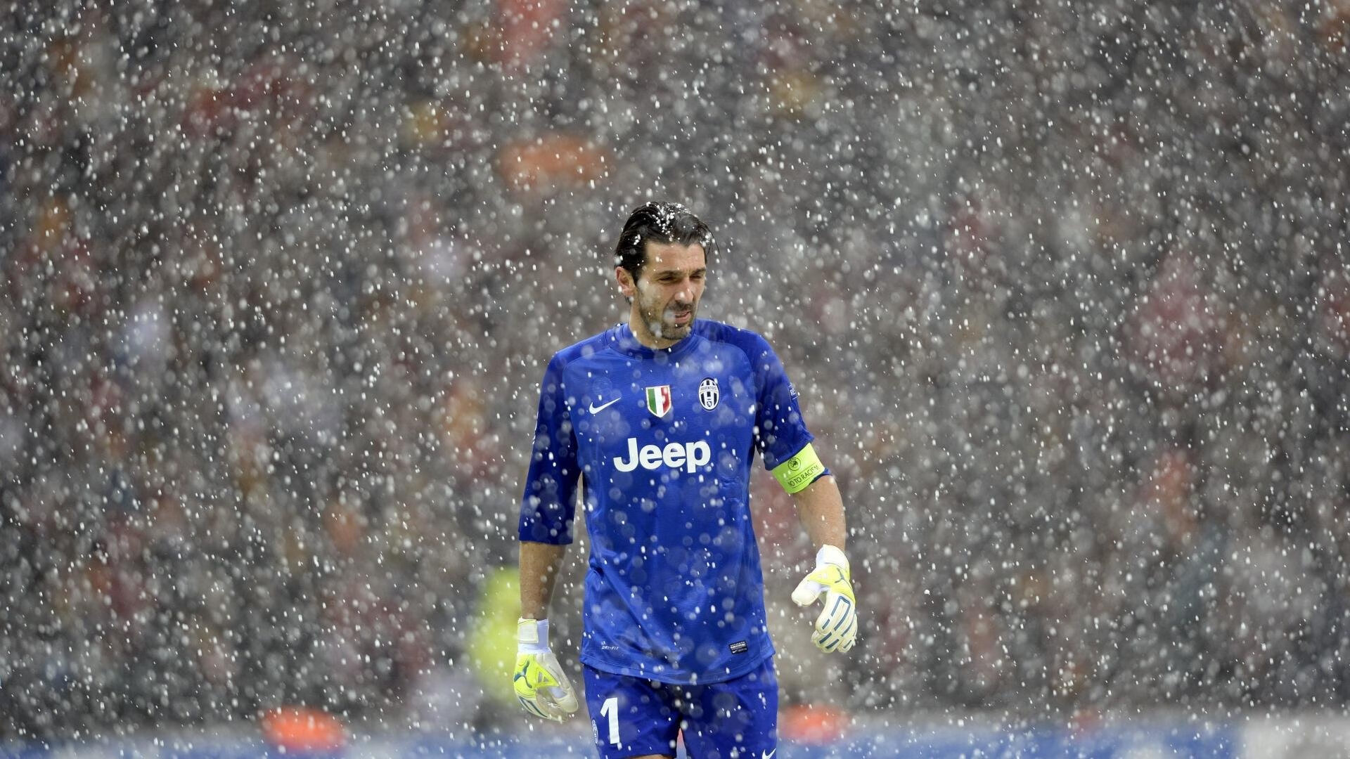 萨卡一锤定音拉开差距,乌克兰军团鏖战莱比锡红牛