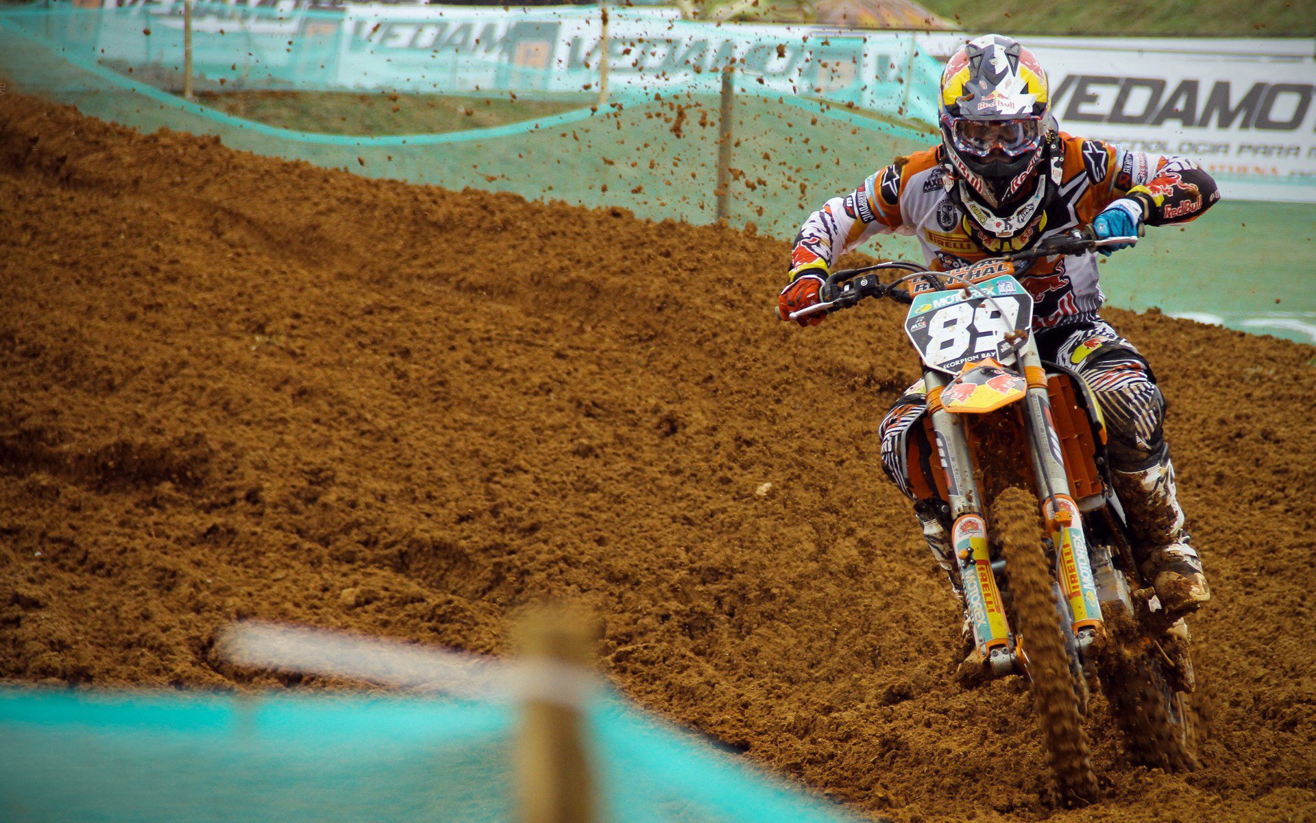 红土到硬地的王者之路,蒙特卡洛惊天翻盘,年终总决赛西西帕斯统治全场